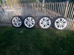 Winterbanden mercedes c-klasse 225/45R17, Auto-onderdelen, Banden en Velgen, Ophalen, Winterbanden, Velg(en)