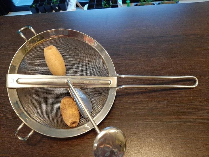 Passeerzeef Fleissiges Lieschen, Huis en Inrichting, Keuken | Keukenbenodigdheden, Zo goed als nieuw, Ophalen of Verzenden