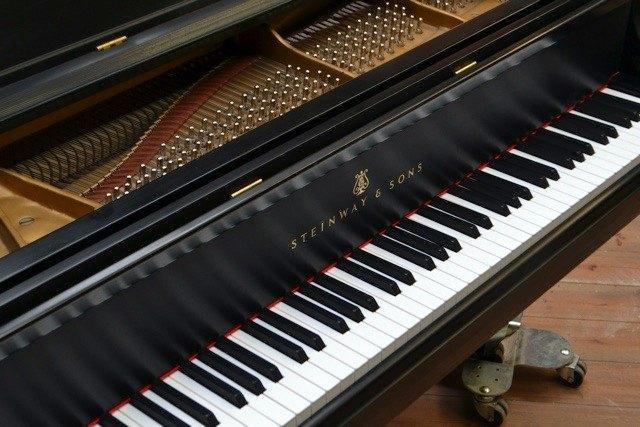 Steinway & Sons modèle B New-York 1973. Vleugel piano., Musique & Instruments, Pianos, Comme neuf, Piano, Noir, Brillant, Enlèvement