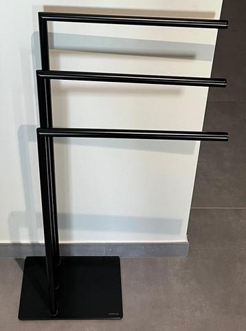 Handdoekrek beschikbaar voor biedingen