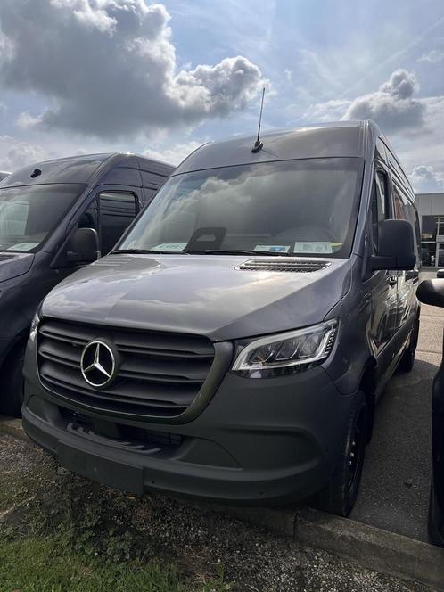 Mercedes-Benz Sprinter 317 CDI GB L2 RWD 3.5T, Auto's, Bestelwagens en Lichte vracht, Bedrijf, Te koop, Achteruitrijcamera, Centrale vergrendeling