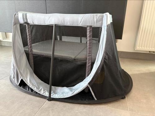 Aeromoov reisbed grey rock, Kinderen en Baby's, Babywiegjes en Ledikanten, Zo goed als nieuw, Reisbedje, Ophalen