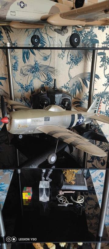 avion teleguide P47D   500 mm de large  beschikbaar voor biedingen
