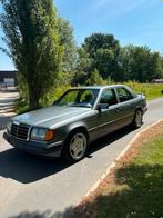 Prachtige Oldtimer Mercedes 200E Sportline Benzine W124, Handgeschakeld, Particulier, 200-Serie, Te koop