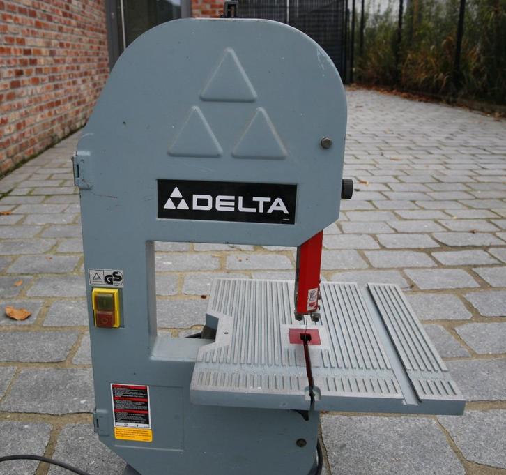 Delta 8’’ bandzaagmachine + 10 nieuwe zaagbladen, Doe-het-zelf en Bouw, Gereedschap | Zaagmachines, Gebruikt, Lintzaag, Ophalen