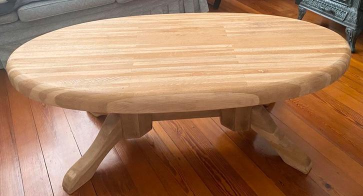 Vol eiken salontafel, Huis en Inrichting, Tafels | Salontafels, Nieuw, Minder dan 50 cm, 100 tot 150 cm, Ovaal, Eikenhout, Ophalen