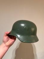 Casque allemand de la Seconde Guerre mondiale repeint, Enlèvement ou Envoi