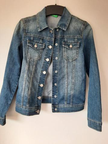 jeansjasje benetton meisjes maat 150, Enlèvement ou Envoi, Utilisé, Fille, Manteau