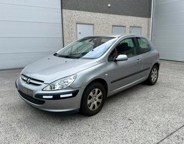 Peugoet 307 benzine euro 4 gekeurd voor verkoop met carpas beschikbaar voor biedingen