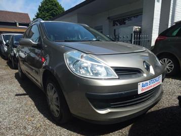 RENAULT CLIO BREAK 2008 1,2L ESSENCE - 139.104 KM Prix : 400, Autos, 139 g/km, Entreprise, Noir, 5 portes