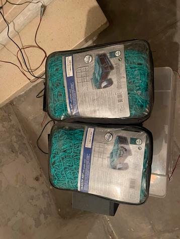 2 netjes voor aanhanger beschikbaar voor biedingen