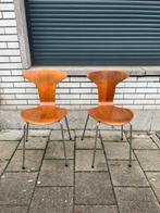 Arne Jacobsen Mosquito stoelen 1963, Enlèvement, Comme neuf, Bois