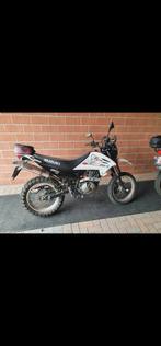 DR125sm, Motoren, Particulier, 125 cc, 1 cilinder, Minimaal motorrijbewijs A1