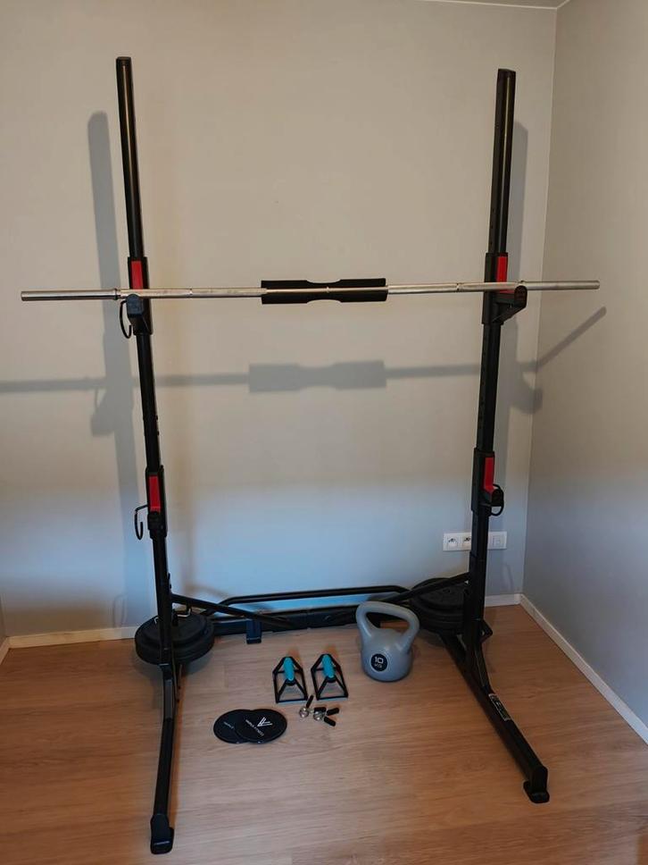 Home-gym setup (rack, gewichten, kettlebell,...), Sport en Fitness, Fitnessmaterialen, Zo goed als nieuw, Kettlebell, Ophalen