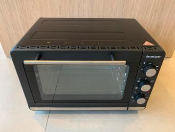 Elektrische oven en grill met draaiende grillspit! NIEUW! beschikbaar voor biedingen