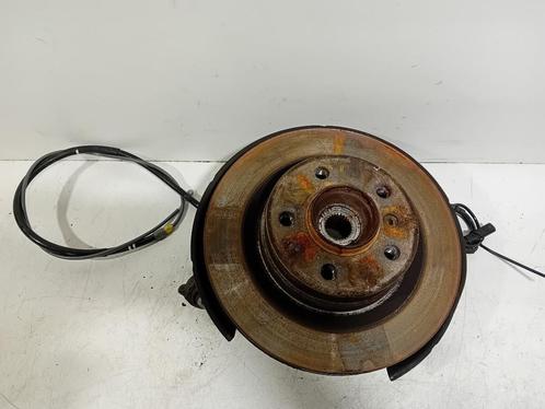 WIELNAAF RECHTS ACHTER BMW 3 serie (F30) (170214P), Auto-onderdelen, Remmen en Aandrijving, BMW, Gebruikt