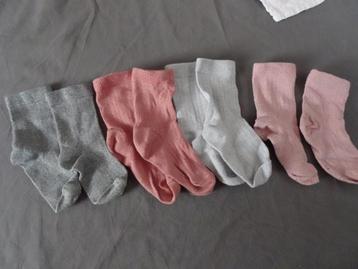 4 paar glinsterende sokken maat 27-30