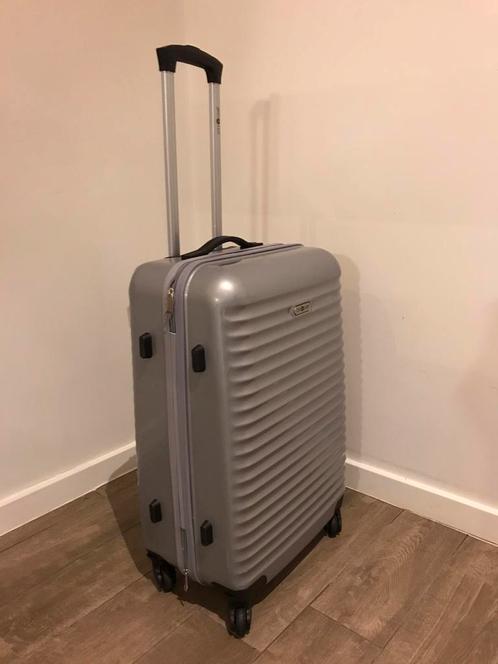 TROLLEY/VALİES/KOFFER/REİSKOFFER. GOEDE STAAT, Handtassen en Accessoires, Koffers, Gebruikt, Hard kunststof, 60 tot 70 cm, 35 tot 45 cm