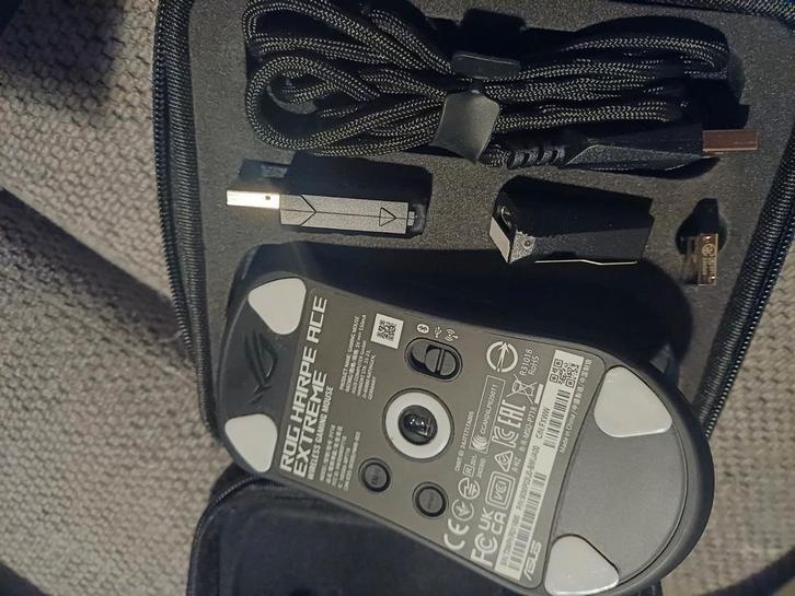 ASUS ROG, Informatique & Logiciels, Souris, Comme neuf, Enlèvement ou Envoi