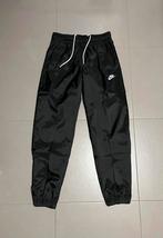 Nike Windrunner Imperméable (taille S), Kleding | Heren, Broeken en Pantalons, Ophalen, Zo goed als nieuw