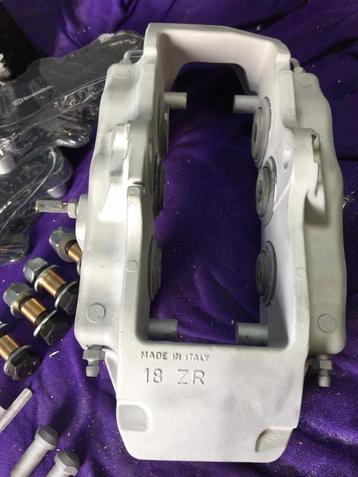 Brembo 6piston  z18 Remklauwen beschikbaar voor biedingen