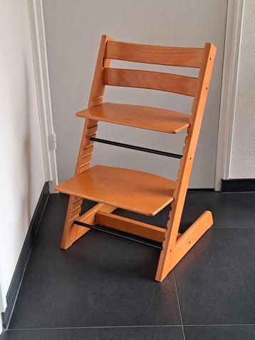 Stokke Tripp Trapp kinderstoel NIEUW MODEL in beukenkleur  beschikbaar voor biedingen