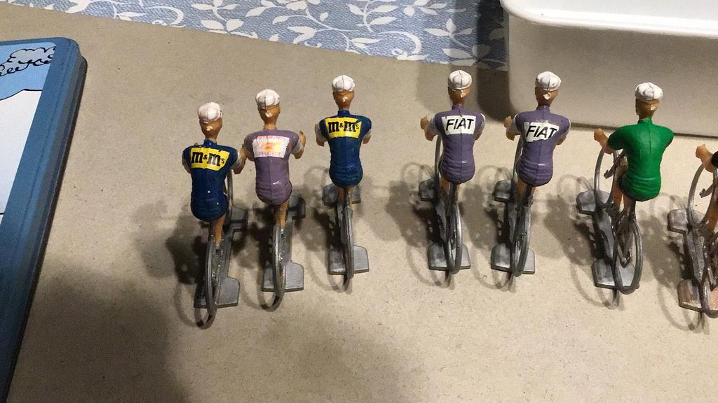 Lot De 3 Figurines Coureurs Cyclistes Belgique - Tour De France Alu Salza 1/32 - Occasion