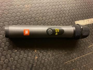 Microphone sans fil JBL OTGM100W sans récepteur.