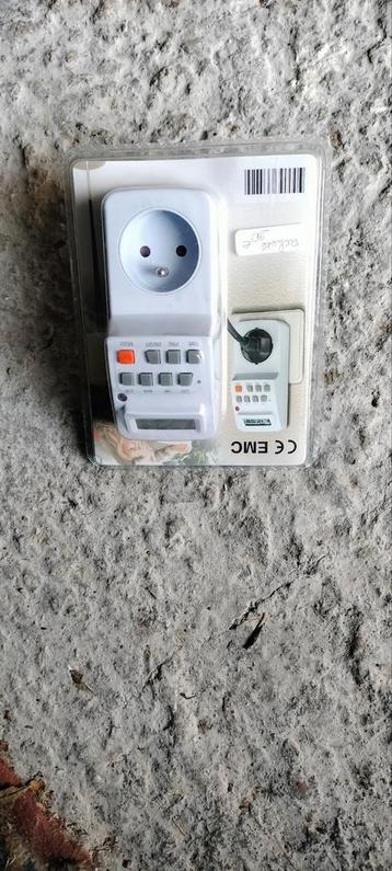Vends programmateur neuf,encore dans son emballage  beschikbaar voor biedingen