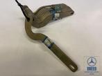 NOS motorkapscharnier rechts Mercedes W110 W111 W114 W115, Auto-onderdelen, -, Nieuw, Ophalen of Verzenden, -