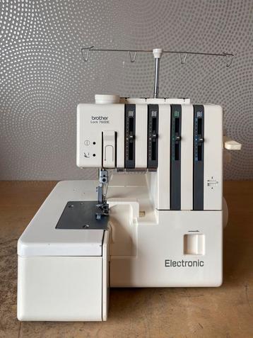 LOCKMACHINE BROTHER 760DE 2/3/4 DRAADS beschikbaar voor biedingen