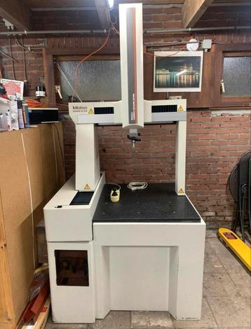 Mooie Mitutoyo CNC 3D coördinaten meetmachine. beschikbaar voor biedingen