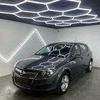 OPEL ASTRA | 2012 | 68.300KM | GEKEURD + GARANTIE, Auto's, Voorwielaandrijving, Euro 5, Stof, Zwart