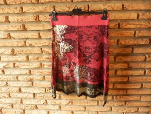 (46)- jupe femme t. 36 rouge - desigual -, Kleding | Dames, Rokken, Zo goed als nieuw, Maat 36 (S), Rood, Knielengte, Ophalen of Verzenden