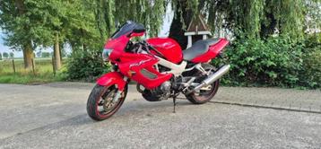 1998 Honda vtr1000f firestorm disponible aux enchères