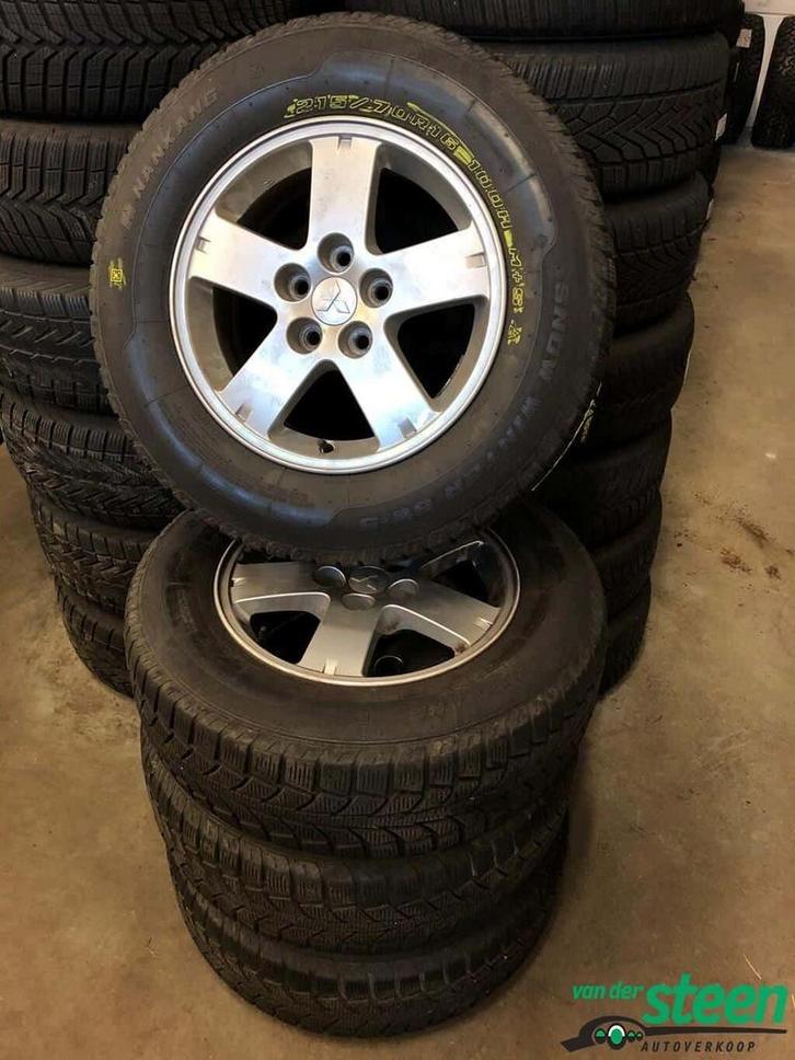 215-70-16 100H Mitsubishi Outlander 5 x 114 Origineel Winter, Auto-onderdelen, Banden en Velgen, Banden en Velgen, Winterbanden