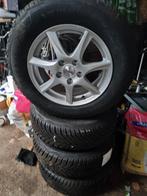 Dacia Duster nieuw banden en aluminium velgen, Auto-onderdelen, Ophalen, Band(en)