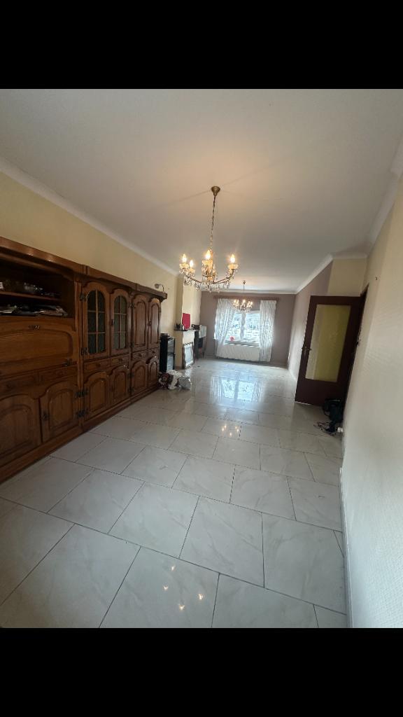 4-zijdige woning met garage te koop, Immo, Huizen en Appartementen te koop, Luik (stad), Vrijstaande woning, F