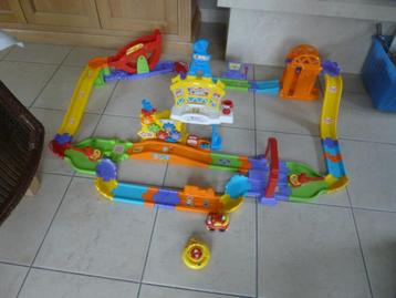 Vtech Tut Tut bolides Super Circuit radiocommandé + voiture, Enlèvement ou Envoi