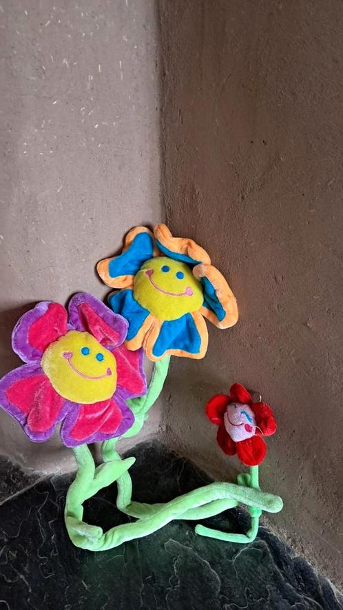 3 fleurs en tissu à accrocher, Kinderen en Baby's, Speelgoed | Babyspeelgoed, Zo goed als nieuw, Overige typen, Ophalen of Verzenden