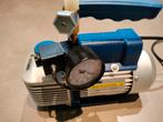 Kleine vacuüm pomp EUR 25, Doe-het-zelf en Bouw, Ophalen of Verzenden, Gebruikt