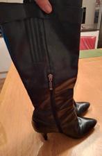 Superbes bottes en cuir. GUESS 41, Vêtements | Femmes, Chaussures, Guess, Comme neuf, Enlèvement, Bottes hautes