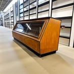 Vintage houten winkeltoog /toonbank met vitrine, Antiek en Kunst, Ophalen of Verzenden