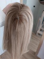 Blond haarstuk(pruik) met klittenband vanbinnen., Enlèvement ou Envoi, Neuf, Perruque ou Extension de cheveux