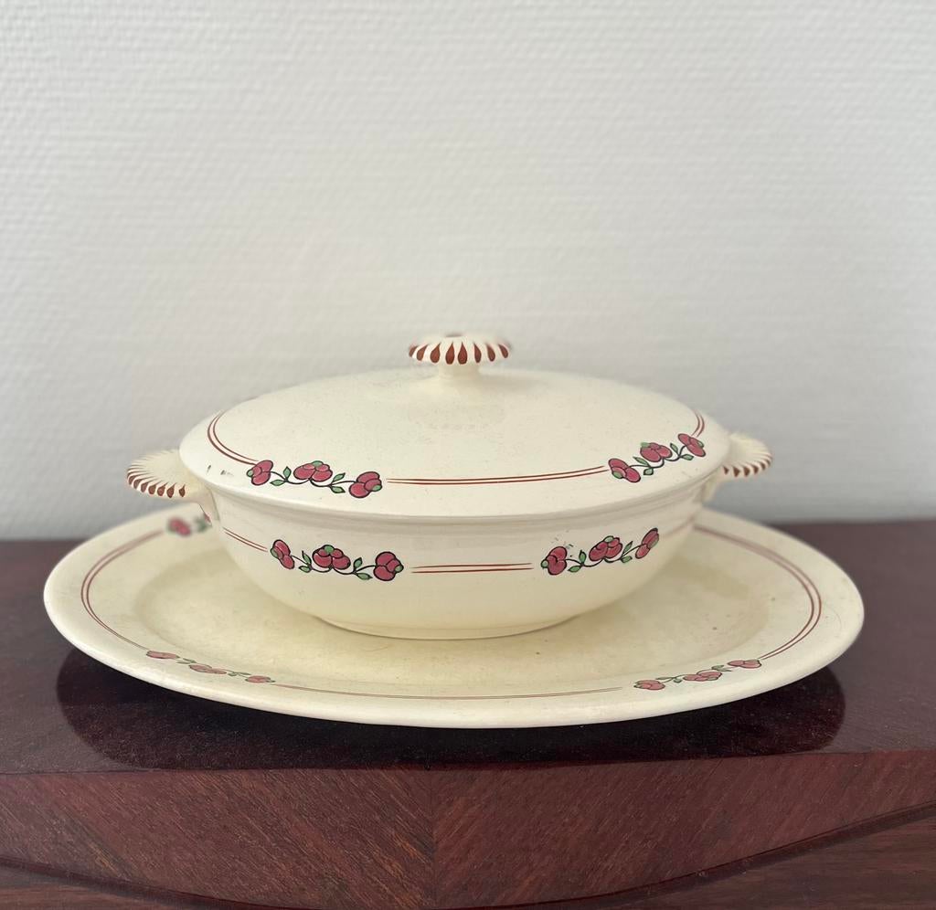 Soupière et son plateau Terre de Salins, Ophalen