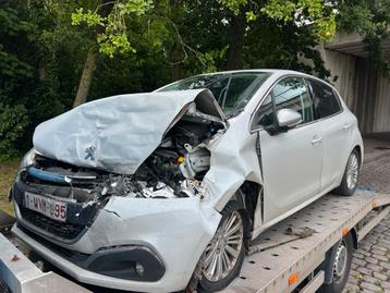 Peugeot 208 1.2 benzine beschikbaar voor biedingen