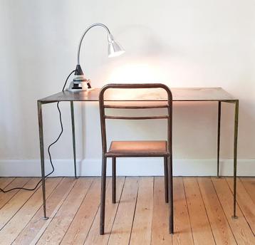 Industriële ijzeren tafel met verfijnde poten - MUST SEE! beschikbaar voor biedingen
