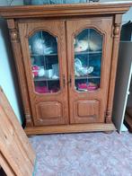 Vitrinekast, Ophalen