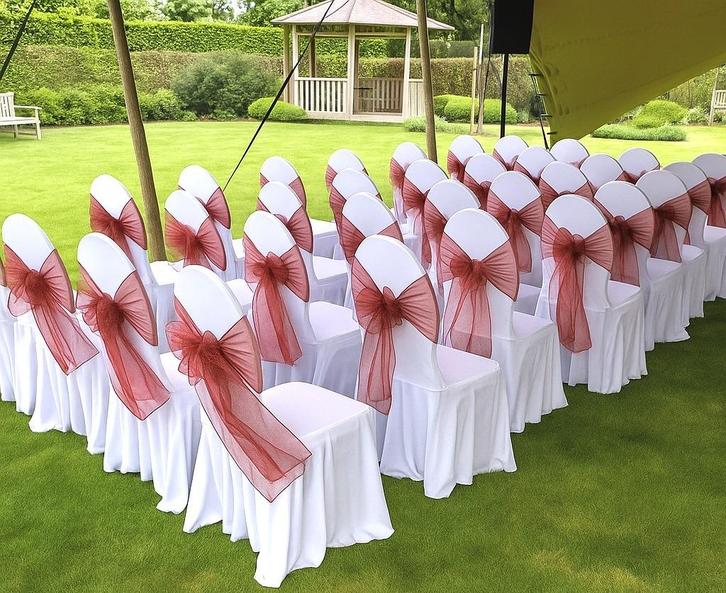 Stoelhoezen huren - Wit stretch, Hobby en Vrije tijd, Feestartikelen | Verhuur, Zo goed als nieuw, Ophalen