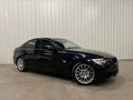 - Bmw E90 320si - 2.0Benzine - 145.000km - MPakket - Limited, Auto's, 127 kW, Achterwielaandrijving, Zwart, Alcantara